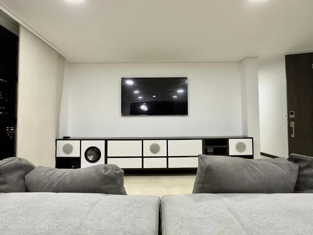 Apartamento Modern Units Poblado With Stunning View Medellín Colombia