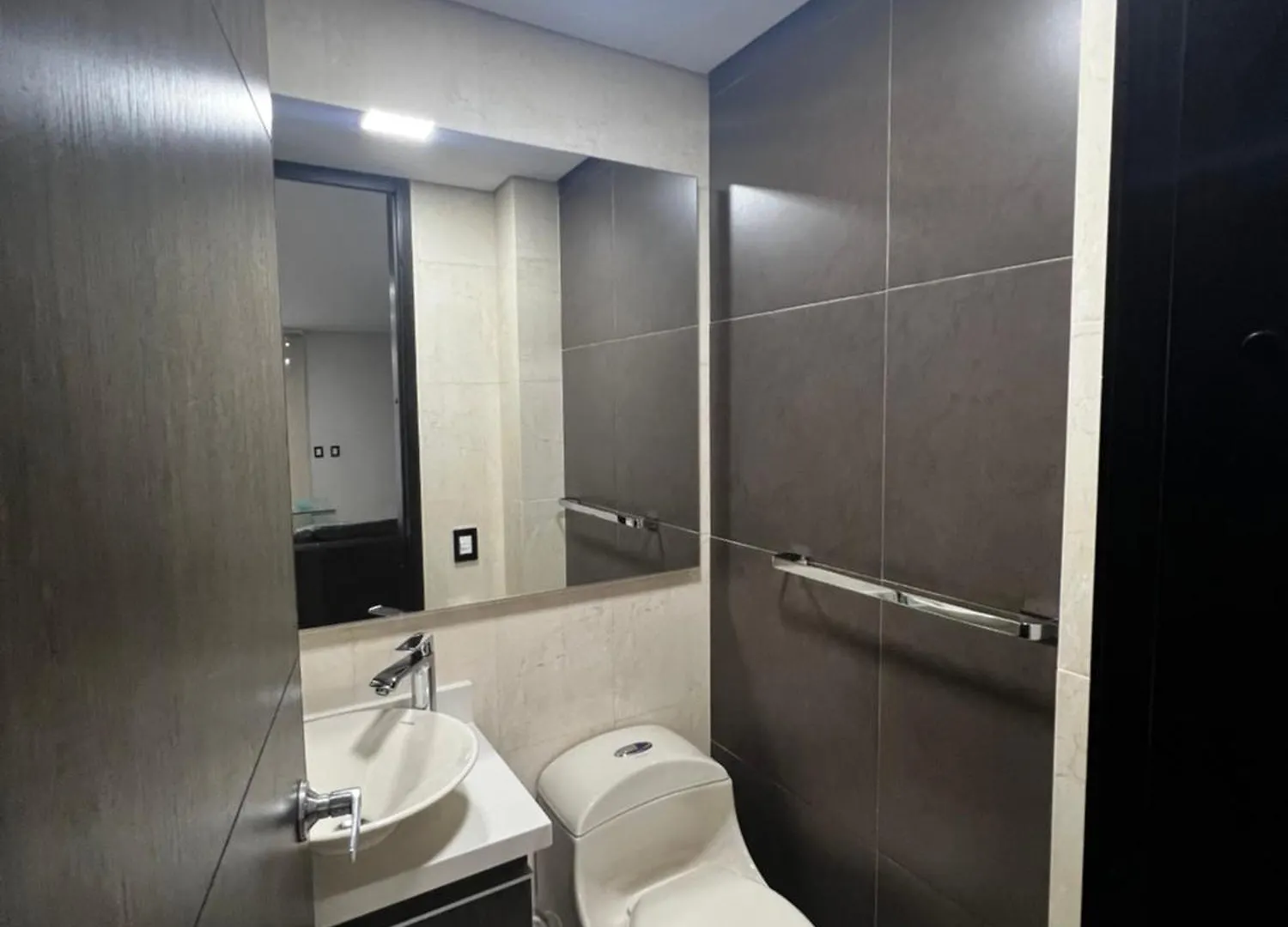 Apartamento Modern Units Poblado With Stunning View Medellín 0*,